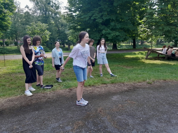 Trois, deux, un .... on joue à la pétanque